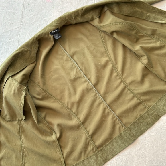 RQT Jacket - Picture 7 of 9